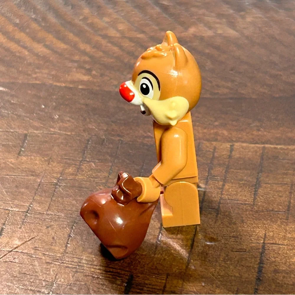 LEGO Disney Collectible Dale Chipmunk Minifigure‎ w/ Sack